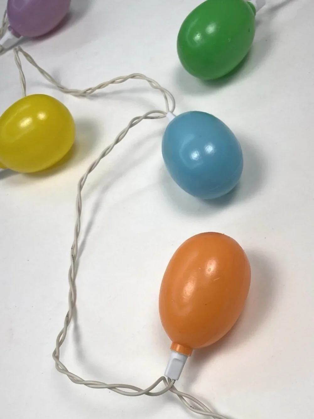 VTG 10ft 10-light Pastel Blow Mold Easter Egg STRING LIGHTS *Missing 1 Cover*